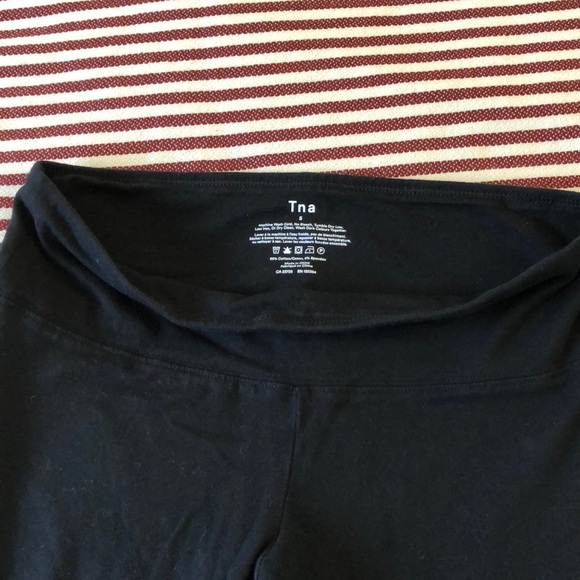 TNA Equator Legging - Picture 2 of 3